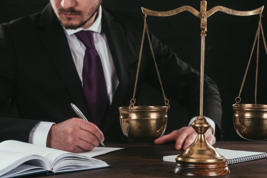 The Differences Between A Lawyer And An Attorney