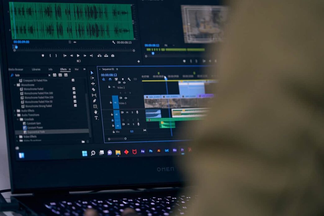 Top 3 Desktop Green Screen Video Editors With Ai-Powered Chroma Key Feature