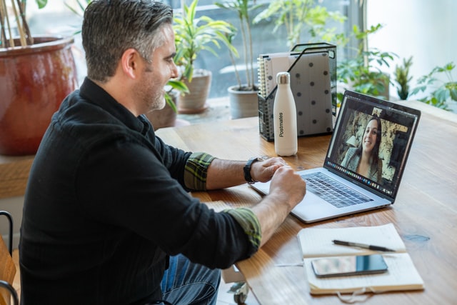 1731408629 250 Improve Your Chances of Closing a Sale With a Video