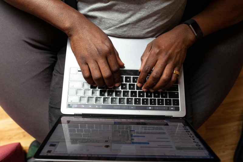 FBI: Americans Lost $1 Billion to Romance Scams in 2021