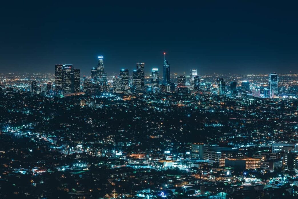 How Can Small Businesses Thrive Thanks To Modern Tech Features?