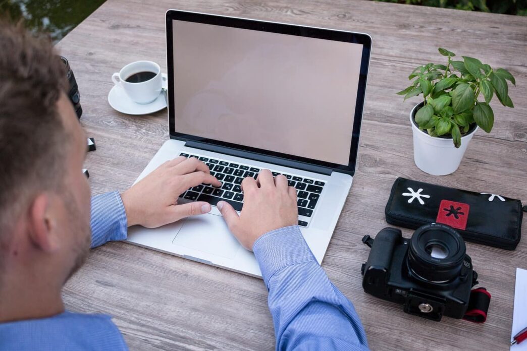 How can Businesses Use Cloud Computing?