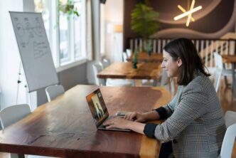 Why Choose Online Programs Over in Person Learning