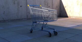 5 Tips for Shopping at Liquidation Sales