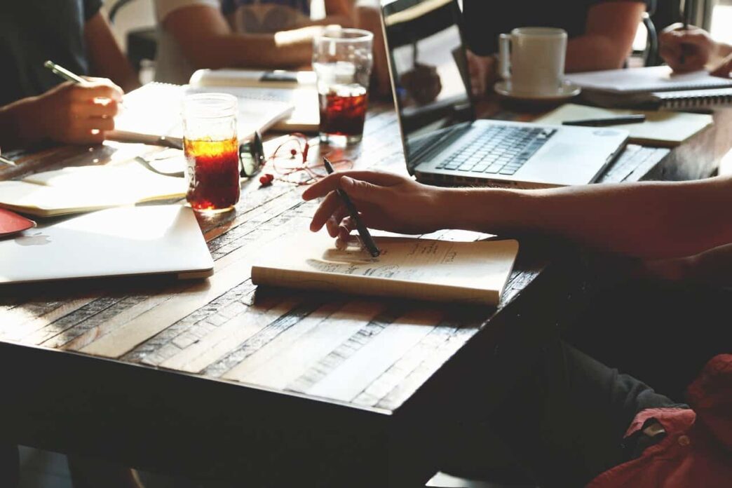 The Top 5 Best Ways to Calm Yourself with Daily Writing
