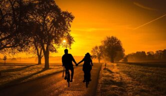 Valentine’s Day Photoshoot Ideas or how to make a perfect picture for a special event