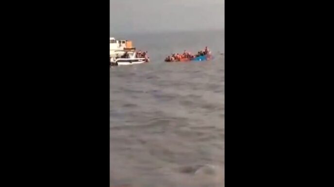 13 dead after Indian navy speedboat rams ferry off Mumbai
