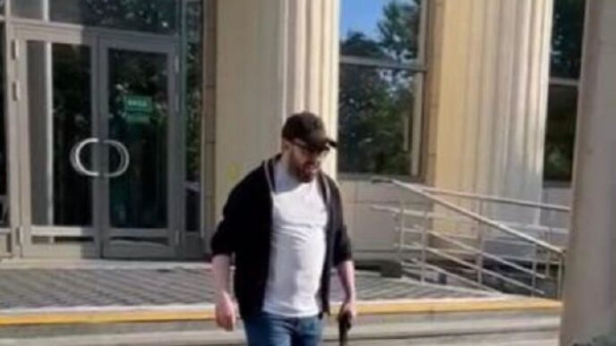 On June 20, the Moscow City Court released household chemicals manufacturer Yakov Besinzon from pretrial detention. ...