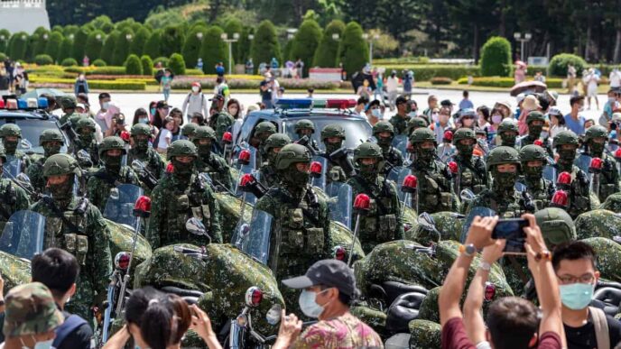 Four Taiwan soldiers charged with spying for China
