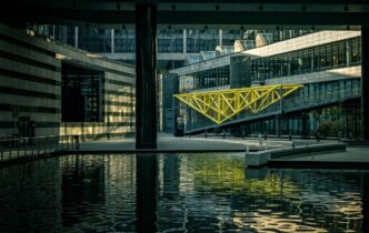 Building in the Water: How It Is Possible
