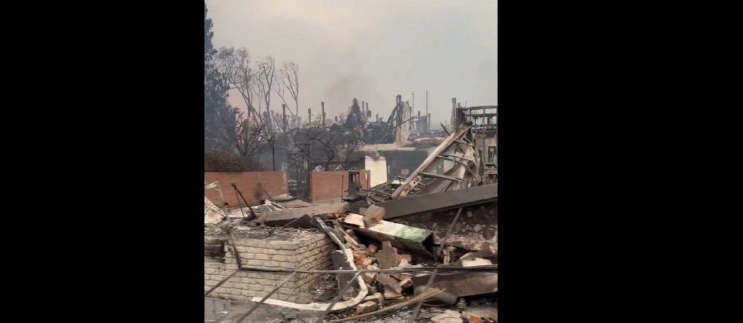 Hydrants run dry in LA fire battle, residents urged to save water