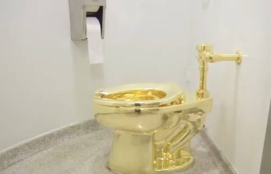 £2.8m gold toilet stolen from UK show never found: court
