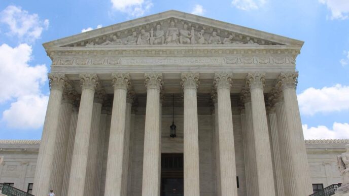 US Supreme Court looks set to shoot down Mexico suit against gunmakers