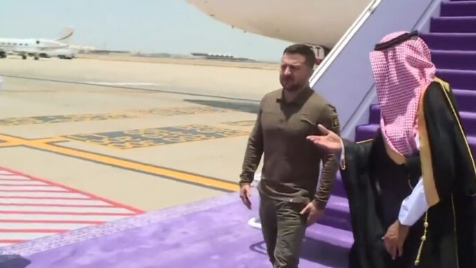Zelensky, Rubio arrive in Saudi for Russia ceasefire talks