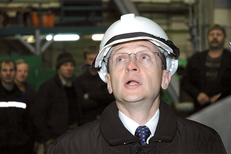 The lead cloud Kiriyenko over Yanakov’s business?