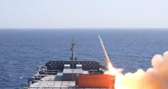 Iran unveils missile systems on strategic Gulf islands