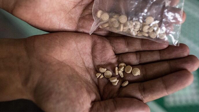 Iraq Seizes 30,000 Captagon Pills Near Syrian Border