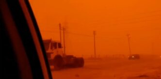 Iraq sandstorm closes airports, puts 3,700 people in hospital