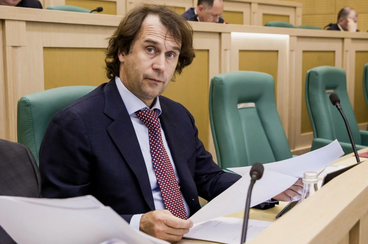 Lisovsky will show the "traffic light" red