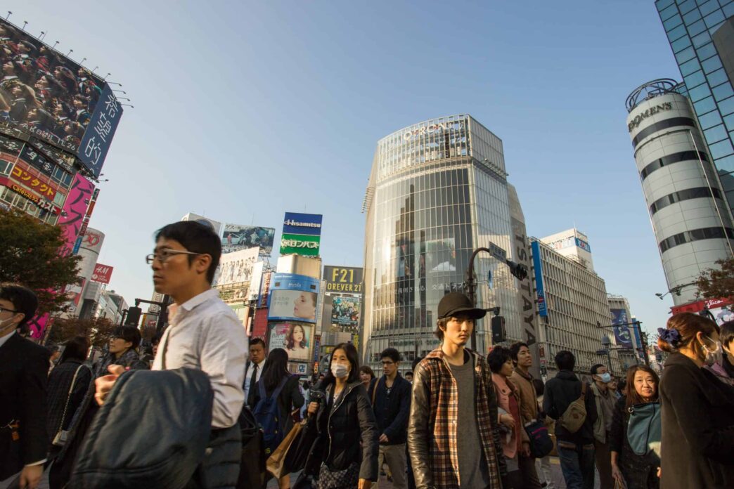 Record fall in Japanese nationals as population declines