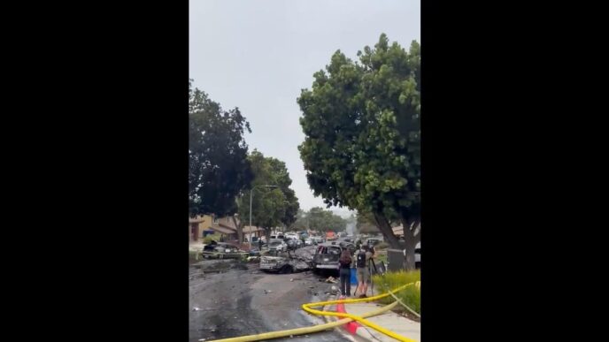 Pilot, all 5 passengers killed in San Diego plane crash