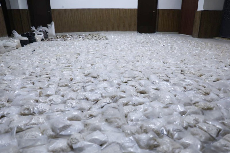 Iraq Seizes 30,000 Captagon Pills Near Syrian Border