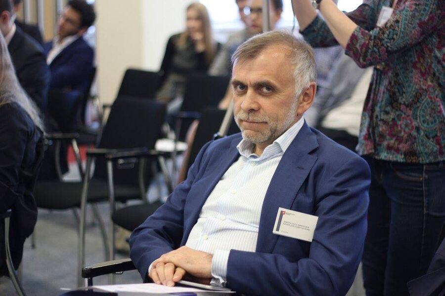 Through Beirita and Vasiliev to Deveva: what can Novitsky’s scandalous business tell?